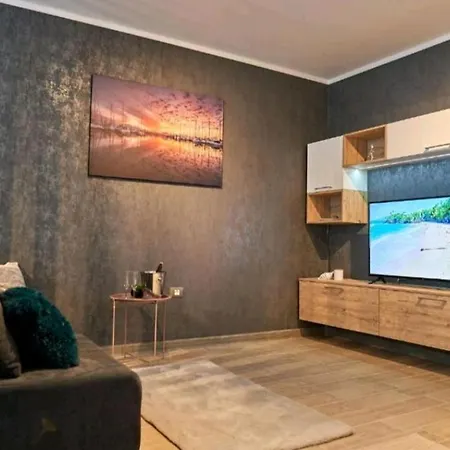 Alezzi & - Seafront Fancy 아파트 Năvodari