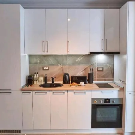 Apartament Alezzi Ecstasea * Navodari