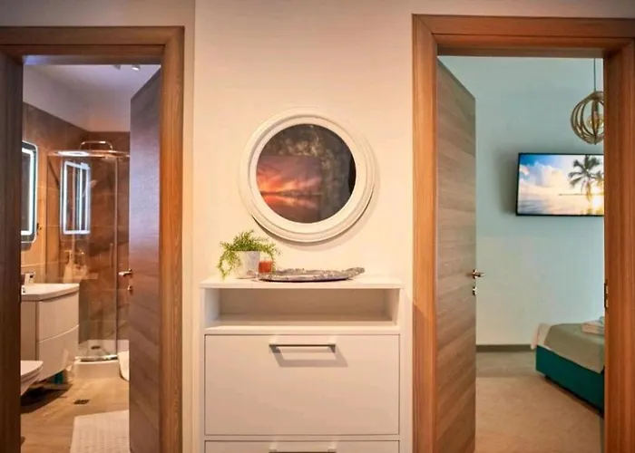 Apartment Alezzi & - Seafront Fancy *