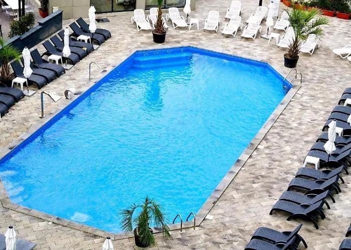 Alezzi & - Seafront Fancy Navodari